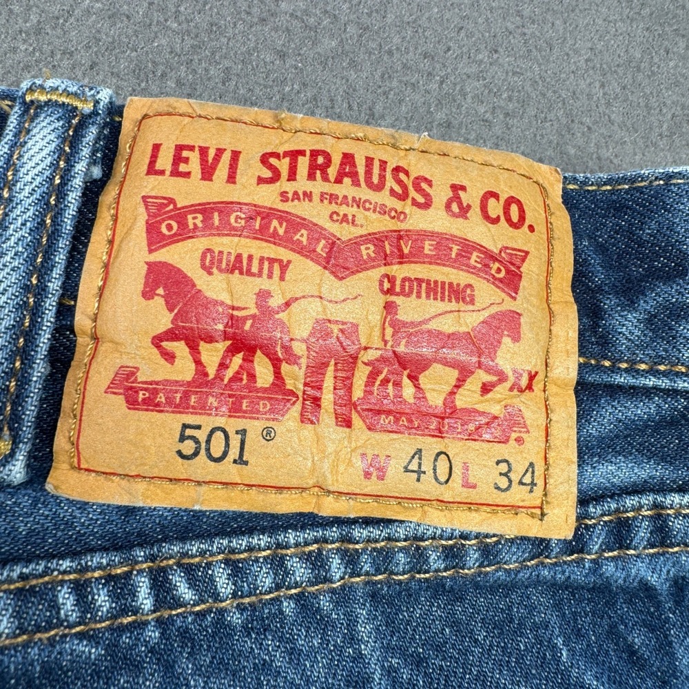 Levi's 501 Original Fit Jeans Men 40x34 (38) Blue Denim Medium Wash Button Fly - Picture 5 of 9